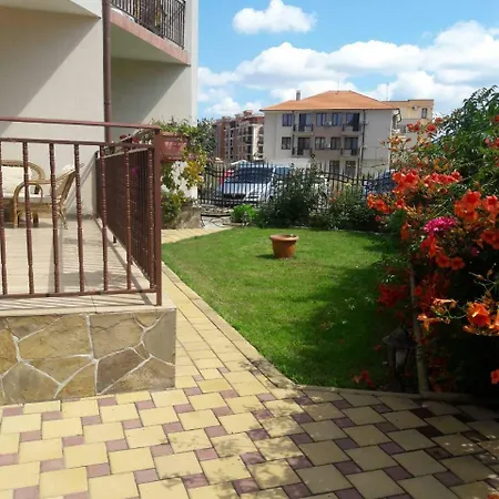 Compfortable Studio In Dafinka Complex Apartament Burgas